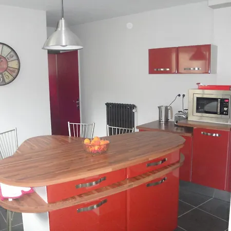 La Maison De Jeanne, 10 Pers à 7km De Millau *