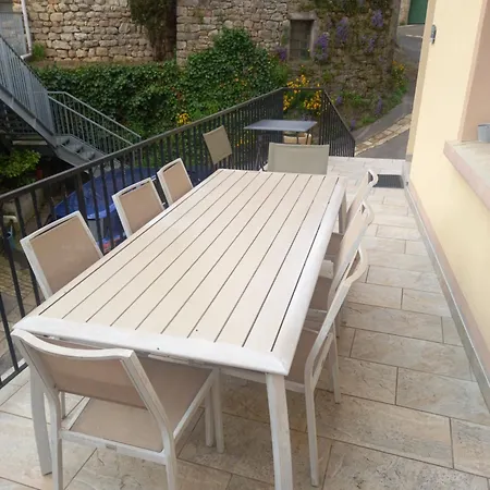 La Maison De Jeanne, 10 Pers à 7km De Millau Hébergement de vacances Paulhe